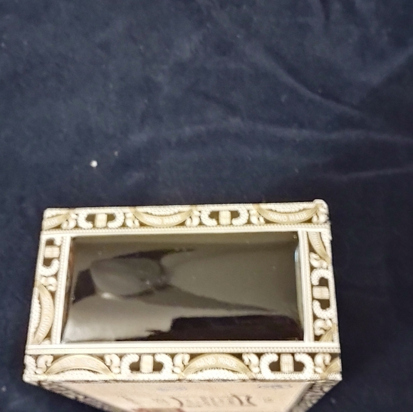 Arturo Fuente Magnum cigar box - Picture 5 of 5